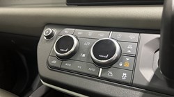 2022 (22) LAND ROVER DEFENDER 3.0 D250 X-Dynamic S 110 5dr Auto 3438718