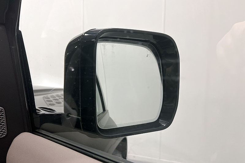2022 (22) LAND ROVER DEFENDER 3.0 D250 X-Dynamic S 110 5dr Auto 3438707