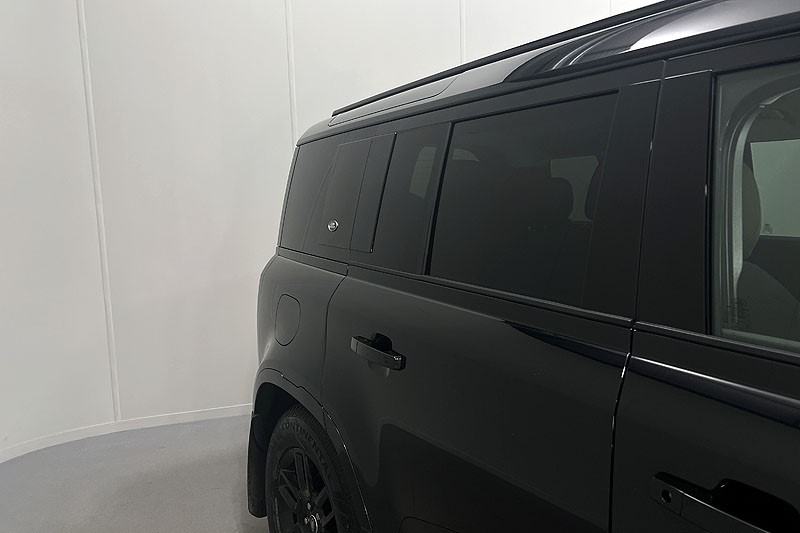 2022 (22) LAND ROVER DEFENDER 3.0 D250 X-Dynamic S 110 5dr Auto 3438746
