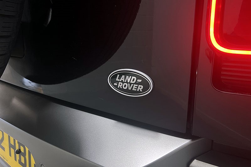 2022 (22) LAND ROVER DEFENDER 3.0 D250 X-Dynamic S 110 5dr Auto 3438744