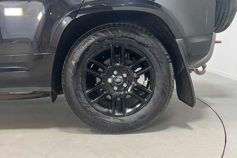 2022 (22) LAND ROVER DEFENDER 3.0 D250 X-Dynamic S 110 5dr Auto 3438703