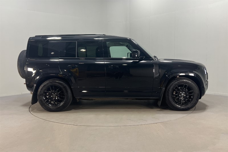 2022 (22) LAND ROVER DEFENDER 3.0 D250 X-Dynamic S 110 5dr Auto 3438700