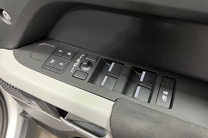 2023 (23) LAND ROVER DEFENDER 3.0 D250 XS Edition 110 5dr Auto 3446767