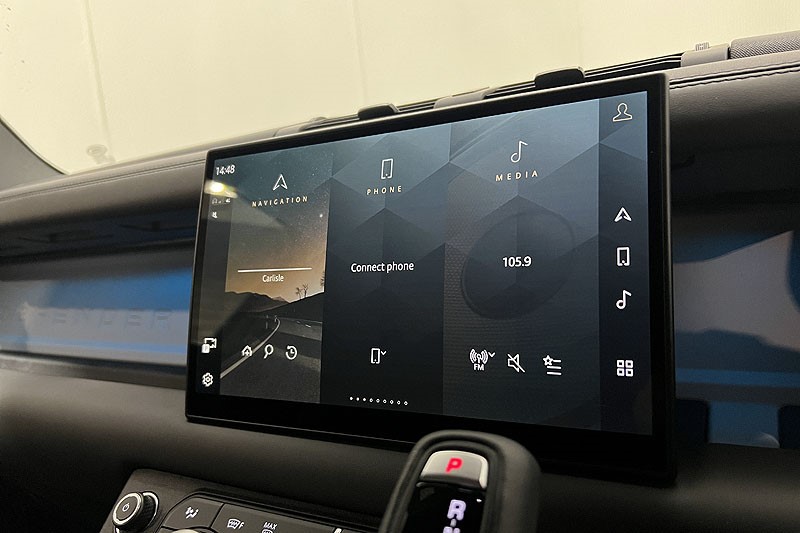 2024 (24) LAND ROVER COMMERCIAL DEFENDER 3.0 D350 Hard Top X-Dynamic HSE Auto 3431536