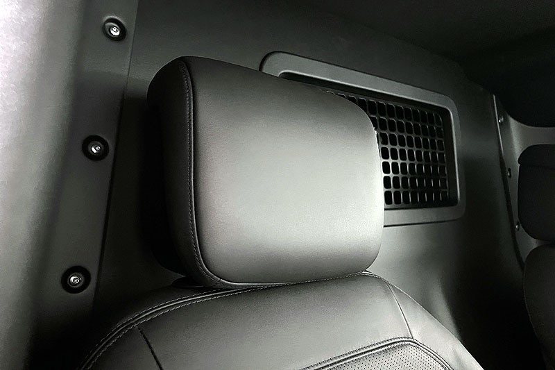 2024 (24) LAND ROVER COMMERCIAL DEFENDER 3.0 D350 Hard Top X-Dynamic HSE Auto 3431528