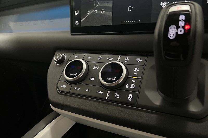 2024 (24) LAND ROVER COMMERCIAL DEFENDER 3.0 D350 Hard Top X-Dynamic HSE Auto 3431534