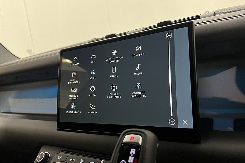 2024 (24) LAND ROVER COMMERCIAL DEFENDER 3.0 D350 Hard Top X-Dynamic HSE Auto 3431541