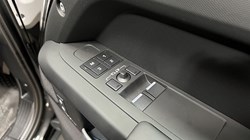 2024 (24) LAND ROVER COMMERCIAL DEFENDER 3.0 D350 Hard Top X-Dynamic HSE Auto 3431523