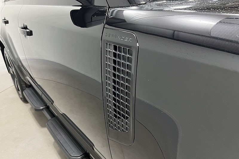 2024 (24) LAND ROVER COMMERCIAL DEFENDER 3.0 D350 Hard Top X-Dynamic HSE Auto 3431557