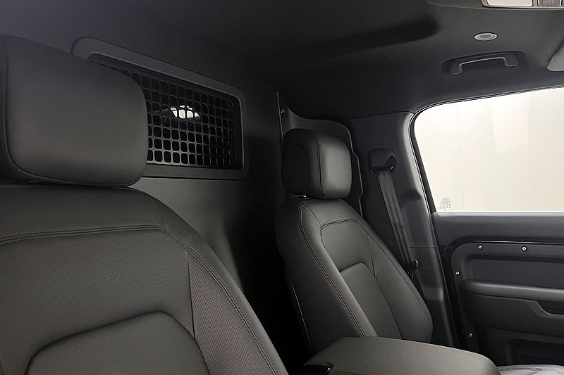 2024 (24) LAND ROVER COMMERCIAL DEFENDER 3.0 D350 Hard Top X-Dynamic HSE Auto 3431527