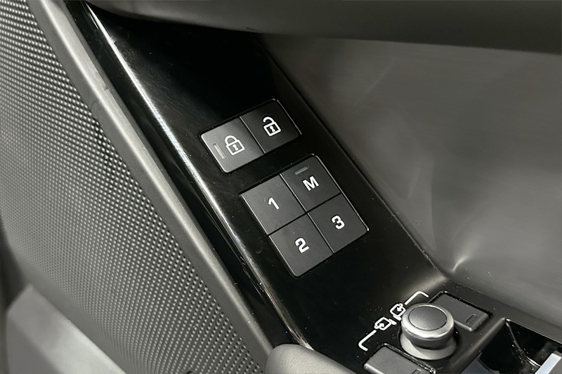 2022 (72) LAND ROVER RANGE ROVER VELAR 2.0 D200 R-Dynamic HSE 5dr Auto 3457749