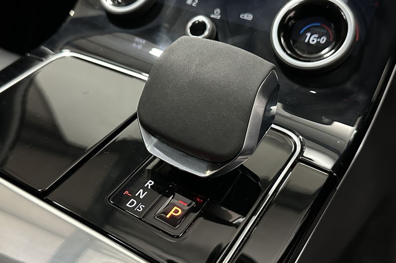 2022 (72) LAND ROVER RANGE ROVER VELAR 2.0 D200 R-Dynamic HSE 5dr Auto 3457760