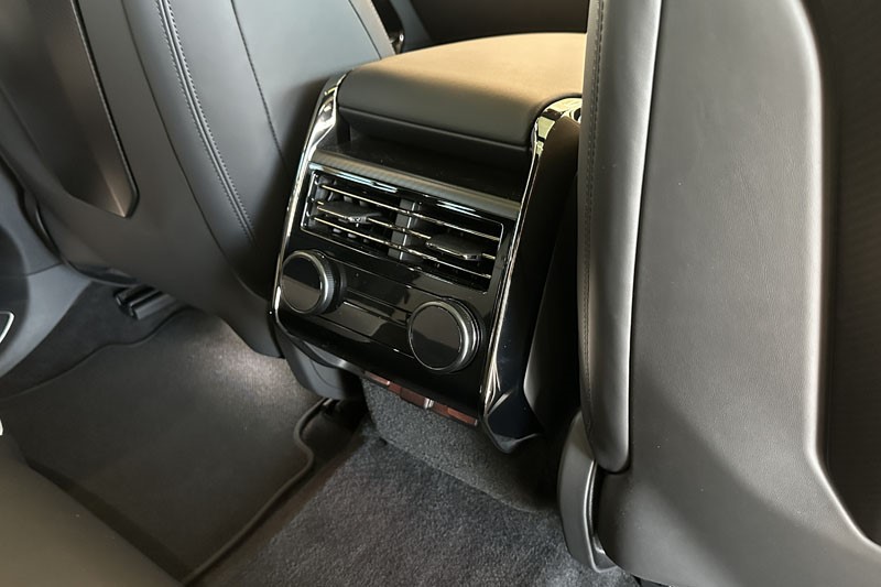 2024 (24) LAND ROVER RANGE ROVER SPORT 4.4 P635 SV Edition One 3881176