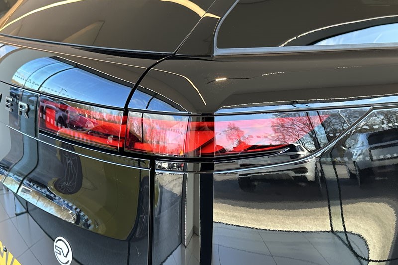 2024 (24) LAND ROVER RANGE ROVER SPORT 4.4 P635 SV Edition One 3881182