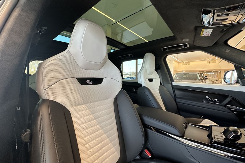 2024 (24) LAND ROVER RANGE ROVER SPORT 4.4 P635 SV Edition One 3881173