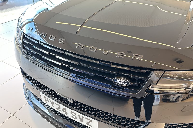 2024 (24) LAND ROVER RANGE ROVER SPORT 4.4 P635 SV Edition One 3881150