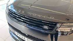 2024 (24) LAND ROVER RANGE ROVER SPORT 4.4 P635 SV Edition One 3881150