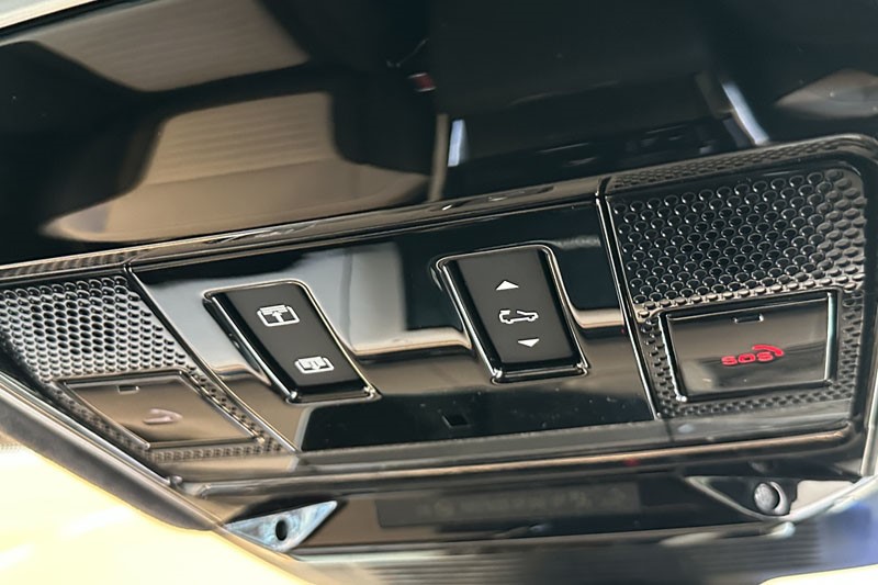 2024 (24) LAND ROVER RANGE ROVER SPORT 4.4 P635 SV Edition One 3881171