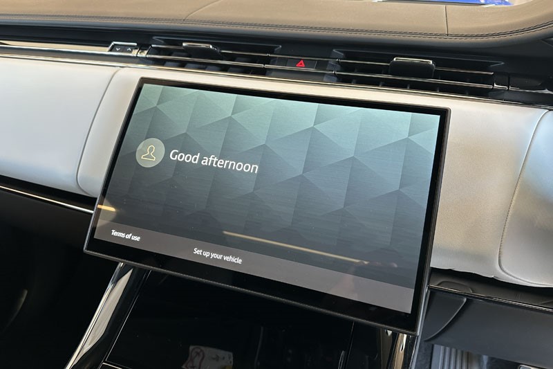 2024 (24) LAND ROVER RANGE ROVER SPORT 4.4 P635 SV Edition One 3881170