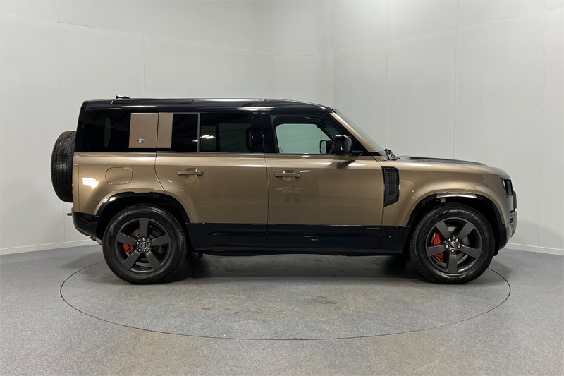2020 (70) LAND ROVER DEFENDER 3.0 P400 X 110 5dr Auto 3484171