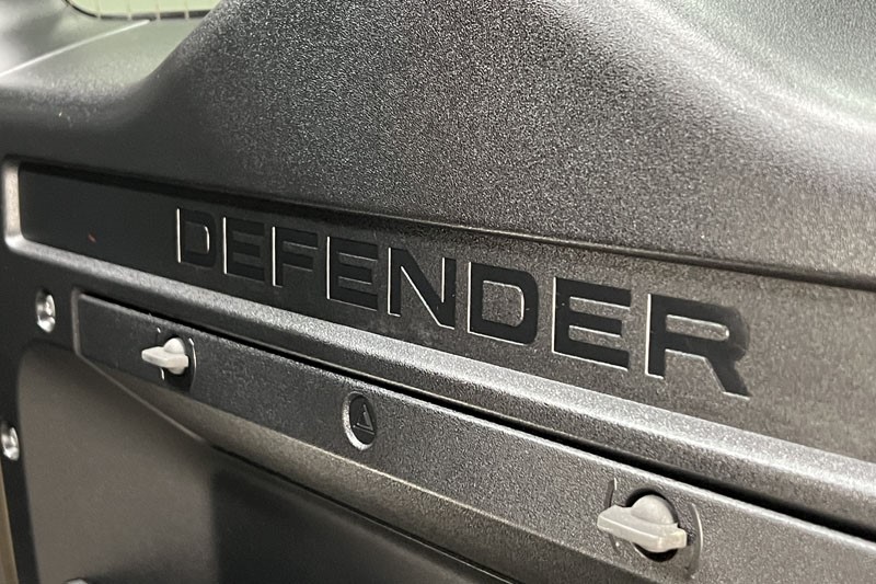 2020 (70) LAND ROVER DEFENDER 3.0 P400 X 110 5dr Auto 3484204