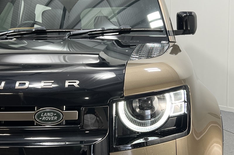 2020 (70) LAND ROVER DEFENDER 3.0 P400 X 110 5dr Auto 3484216