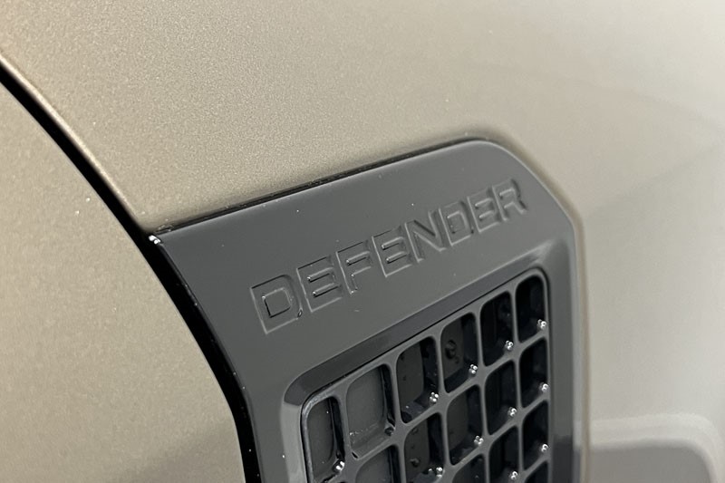 2020 (70) LAND ROVER DEFENDER 3.0 P400 X 110 5dr Auto 3484209