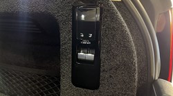 2024 (74) LAND ROVER RANGE ROVER 3.0 D300 SE 4dr Auto 3503539