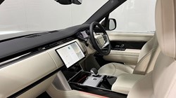 2024 (74) LAND ROVER RANGE ROVER 3.0 D300 SE 4dr Auto 3503529