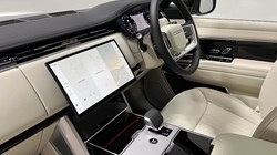 2024 (74) LAND ROVER RANGE ROVER 3.0 D300 SE 4dr Auto 3503530