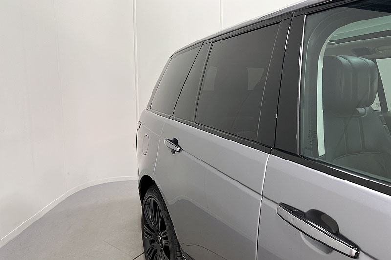 2020 (70) LAND ROVER RANGE ROVER 3.0 D300 Vogue SE 4dr Auto 3506487