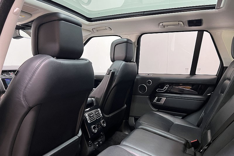 2020 (70) LAND ROVER RANGE ROVER 3.0 D300 Vogue SE 4dr Auto 3506469