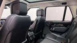 2020 (70) LAND ROVER RANGE ROVER 3.0 D300 Vogue SE 4dr Auto 3506469