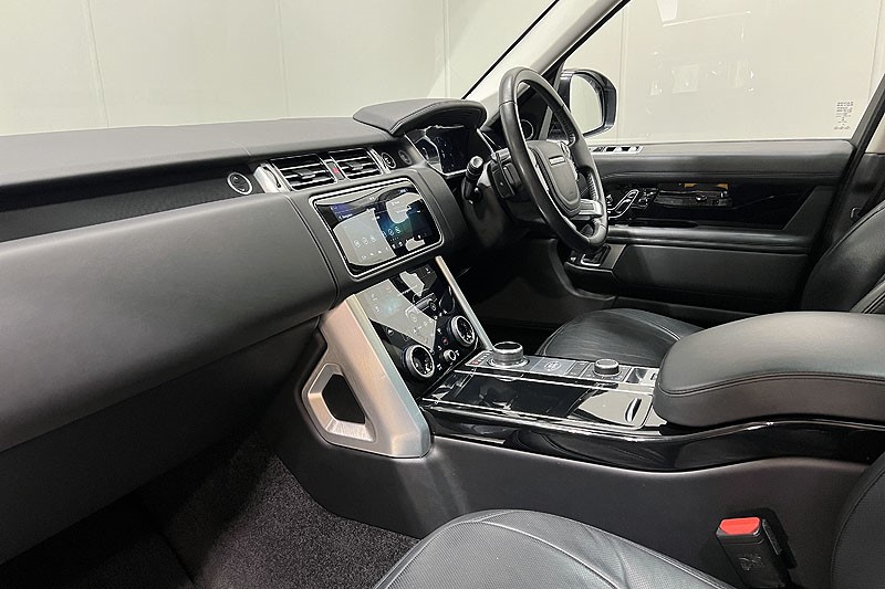 2020 (70) LAND ROVER RANGE ROVER 3.0 D300 Vogue SE 4dr Auto 3506466