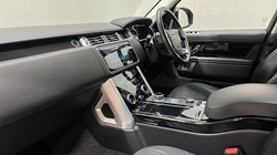 2020 (70) LAND ROVER RANGE ROVER 3.0 D300 Vogue SE 4dr Auto 3506466