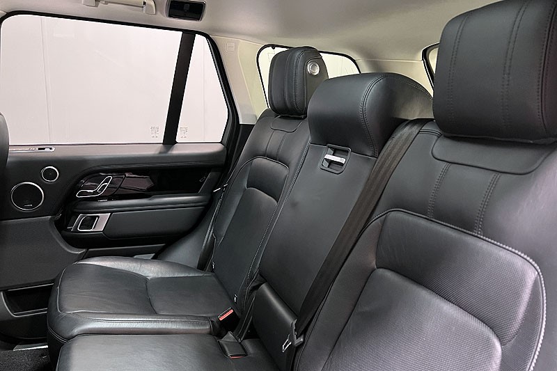 2020 (70) LAND ROVER RANGE ROVER 3.0 D300 Vogue SE 4dr Auto 3506471