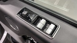 2020 (70) LAND ROVER RANGE ROVER 3.0 D300 Vogue SE 4dr Auto 3506442