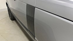 2020 (70) LAND ROVER RANGE ROVER 3.0 D300 Vogue SE 4dr Auto 3506490