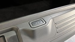 2020 (70) LAND ROVER RANGE ROVER 3.0 D300 Vogue SE 4dr Auto 3506476