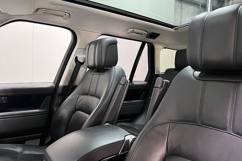 2020 (70) LAND ROVER RANGE ROVER 3.0 D300 Vogue SE 4dr Auto 3506468
