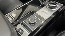 2020 (70) LAND ROVER RANGE ROVER 3.0 D300 Vogue SE 4dr Auto 3506465