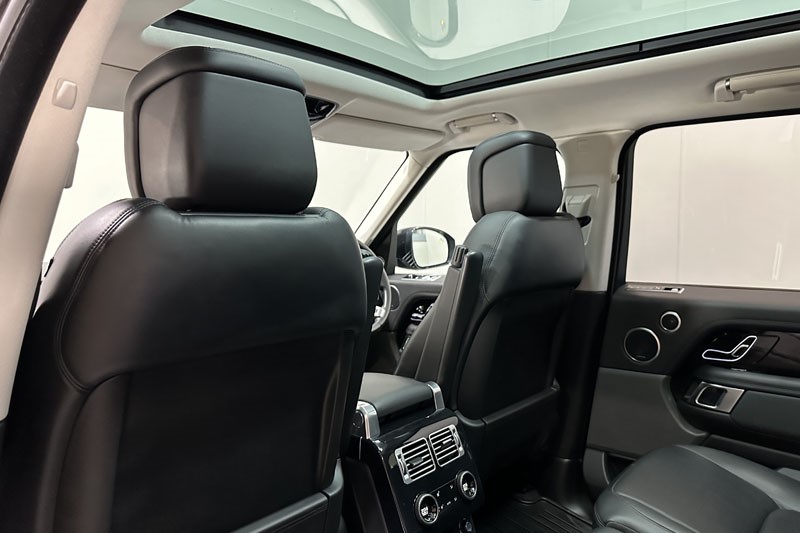 2018 (68) LAND ROVER RANGE ROVER 4.4 SDV8 Vogue SE 4dr Auto 3530502