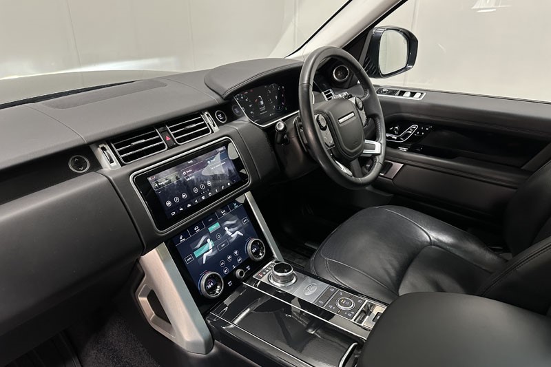 2018 (68) LAND ROVER RANGE ROVER 4.4 SDV8 Vogue SE 4dr Auto 3530500