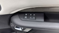 2022 (22) LAND ROVER DISCOVERY 3.0 SDV6 HSE 5dr Auto 3572068