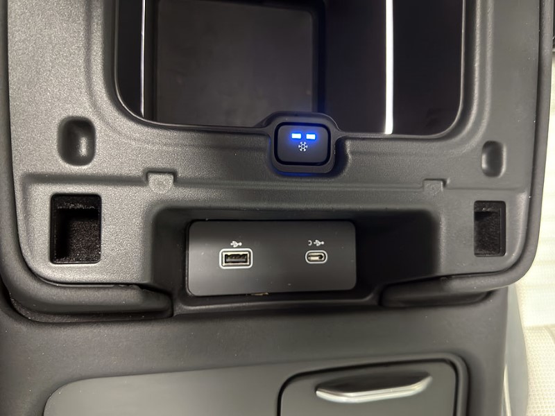 2022 (22) LAND ROVER DISCOVERY 3.0 SDV6 HSE 5dr Auto 3572105