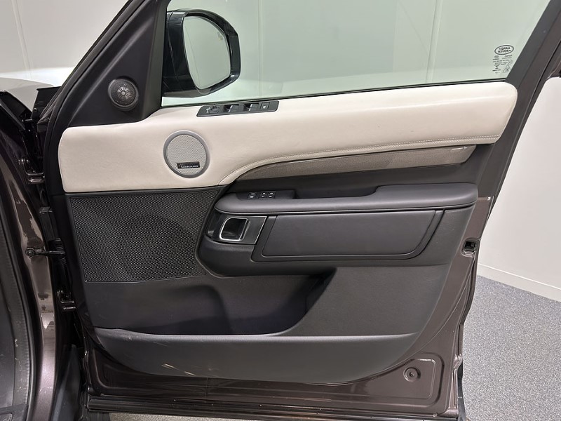 2022 (22) LAND ROVER DISCOVERY 3.0 SDV6 HSE 5dr Auto 3572065