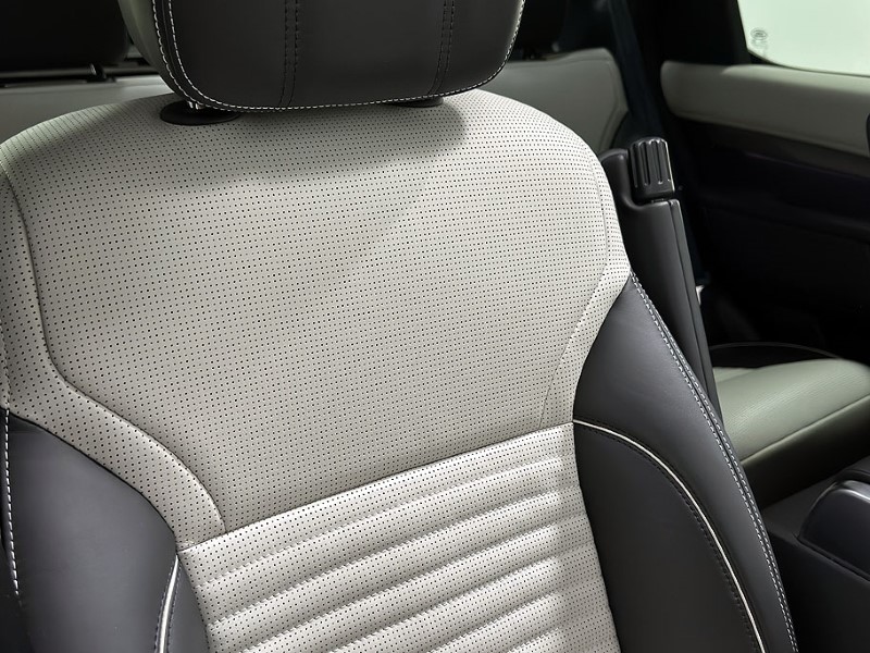 2022 (22) LAND ROVER DISCOVERY 3.0 SDV6 HSE 5dr Auto 3572102