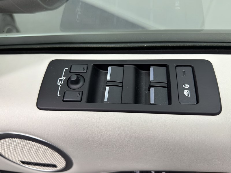 2022 (22) LAND ROVER DISCOVERY 3.0 SDV6 HSE 5dr Auto 3572067