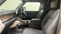 2024 (74) LAND ROVER COMMERCIAL DEFENDER 90 3.0 D350 Hard Top X-Dynamic HSE Auto 3539931