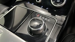 2019 (19) LAND ROVER RANGE ROVER VELAR 2.0 D240 R-Dynamic SE 5dr Auto 3548926